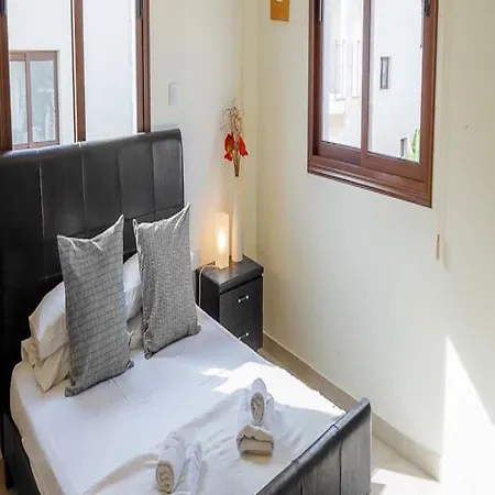 Oceanview Luxury 061 *
