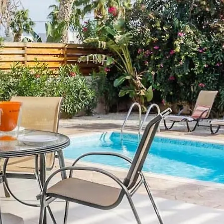 Oceanview Luxury 061