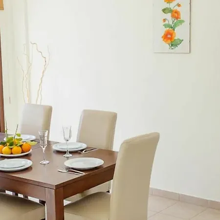Oceanview Luxury 061