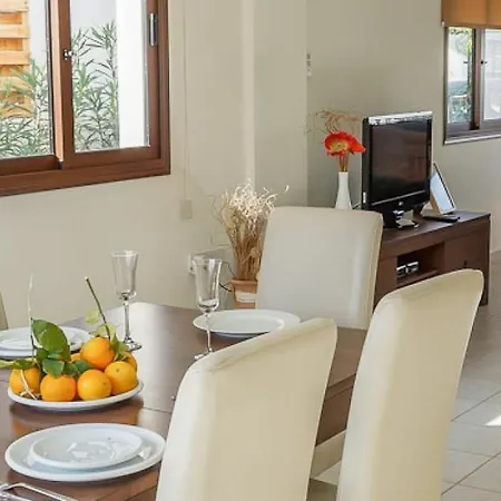 Oceanview Luxury 061